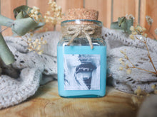 Charger l'image dans la galerie, PRECOMMANDE - Bougie " Campus Drivers " - Litchi, Fleur de Cerisier & Framboise