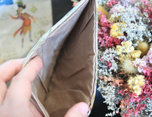 Charger l'image dans la galerie, Pochette à livre "Peter Pan"