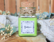 Charger l'image dans la galerie, PRECOMMANDE - Bougie " Bookstagram " - Grenade & Poire