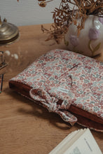 Charger l'image dans la galerie, Pochette à livre noeud "Coquette"
