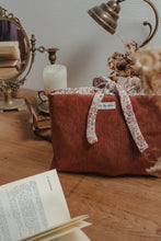 Charger l'image dans la galerie, Pochette à livre noeud "Coquette"
