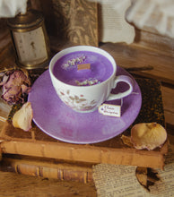 Charger l&#39;image dans la galerie, Bougie &quot;Eloise&quot; - Clafoutis aux Prunes, Cardamome et Vanille
